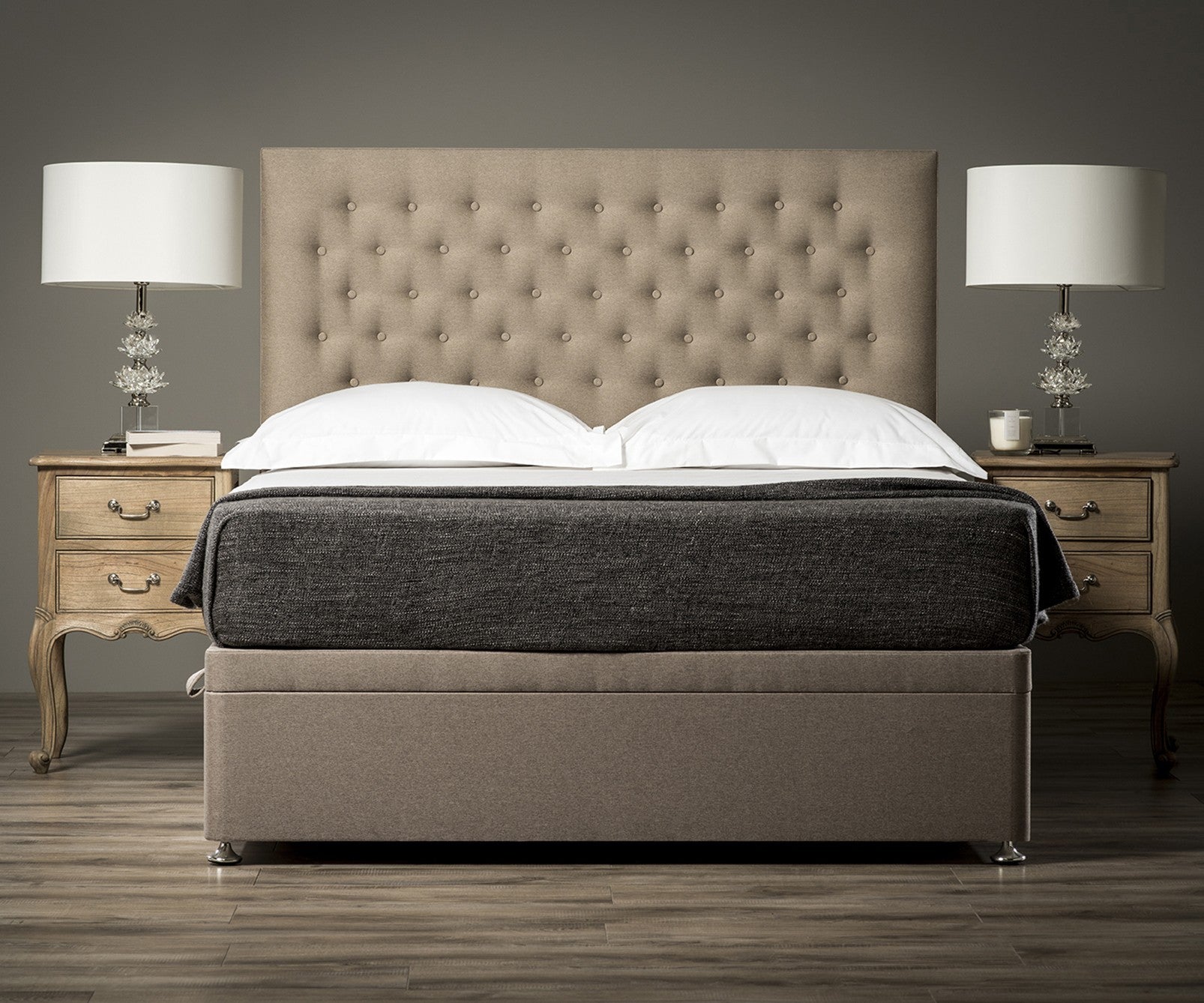 Isla Buttoned Headboard